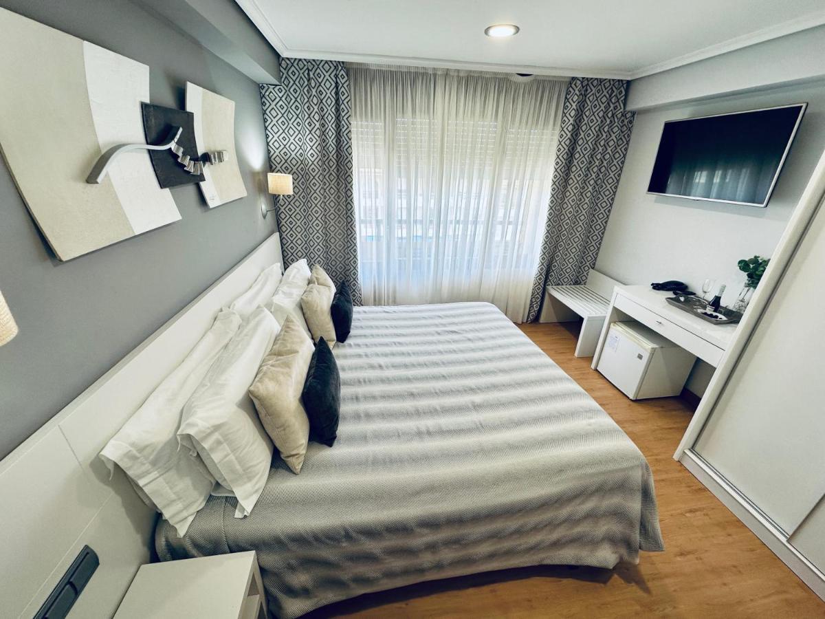נוחה Hotel Las Olas מראה חיצוני תמונה