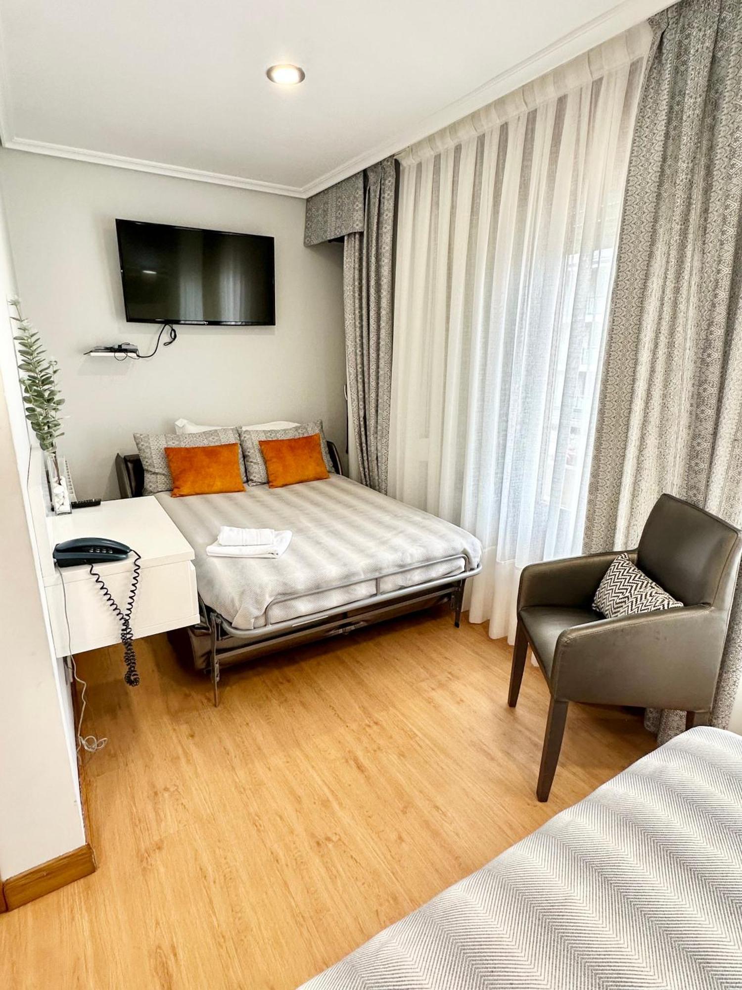 נוחה Hotel Las Olas מראה חיצוני תמונה