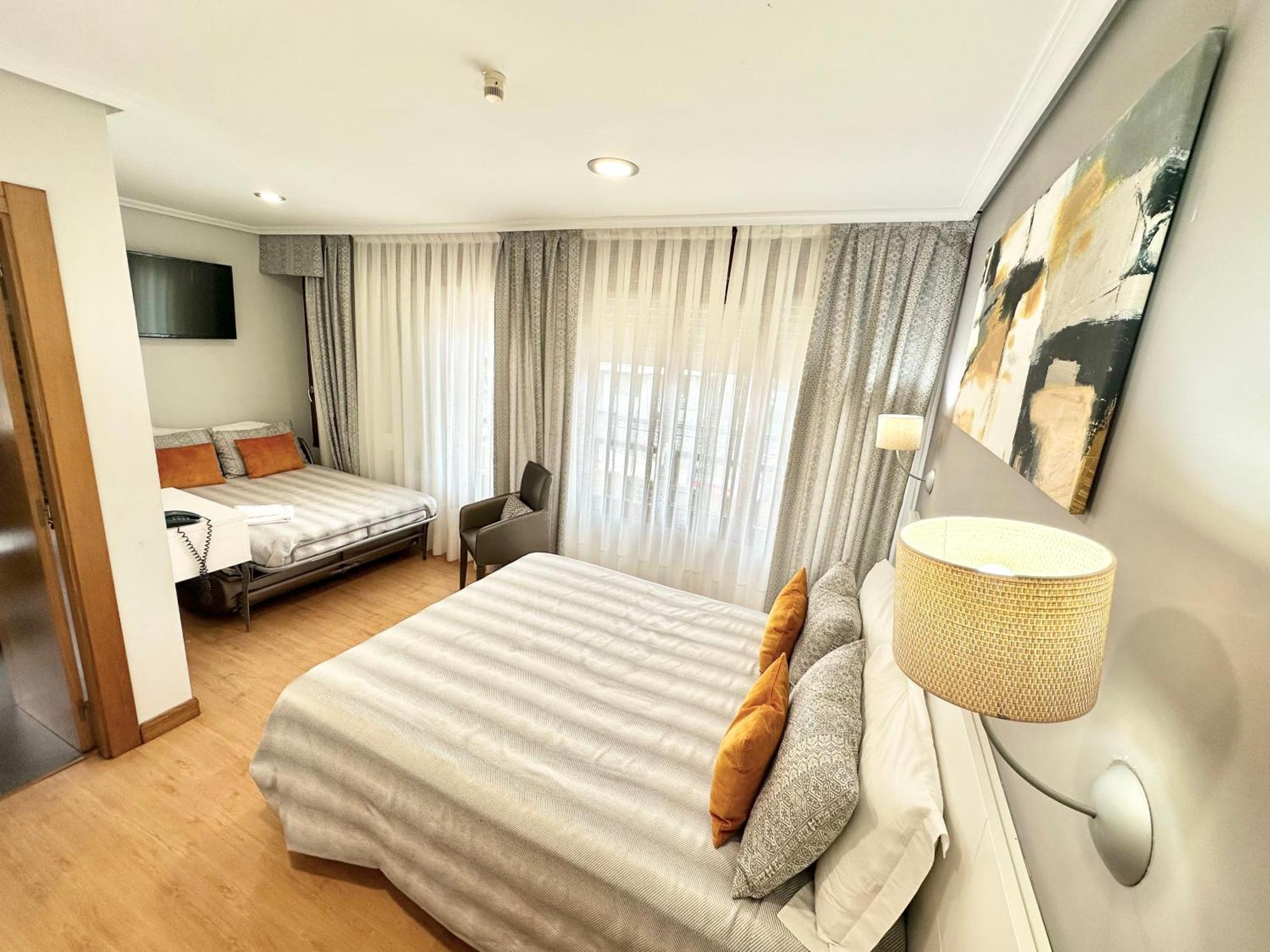 נוחה Hotel Las Olas מראה חיצוני תמונה